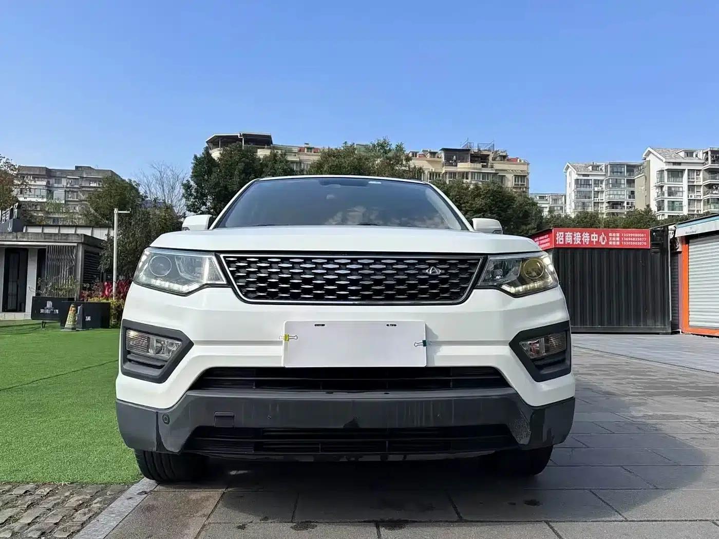 Changan Oushang CX70 2017 CX70T 1.5T Automatic Premium Edition — миниатюра 3