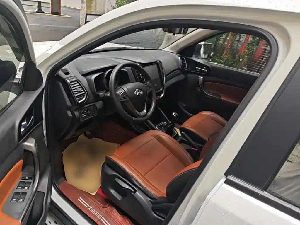 Changan Oushang CX70 2016 1.6L Manual Deluxe Edition — миниатюра 16
