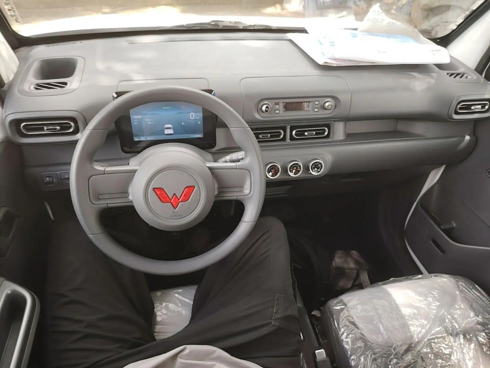 Wuling Zhiguang New Energy 2025 Model 305km Ambitious Edition — миниатюра 12