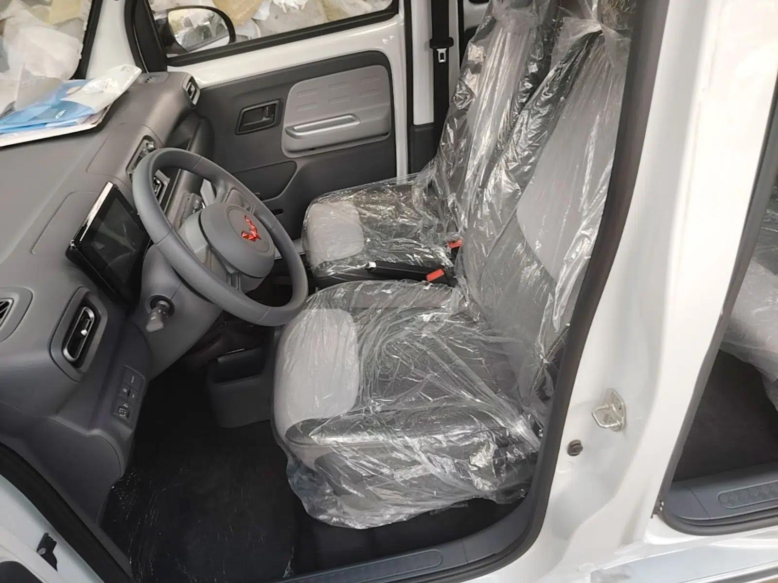 Wuling Zhiguang New Energy 2025 Model 305km Ambitious Edition — миниатюра 17