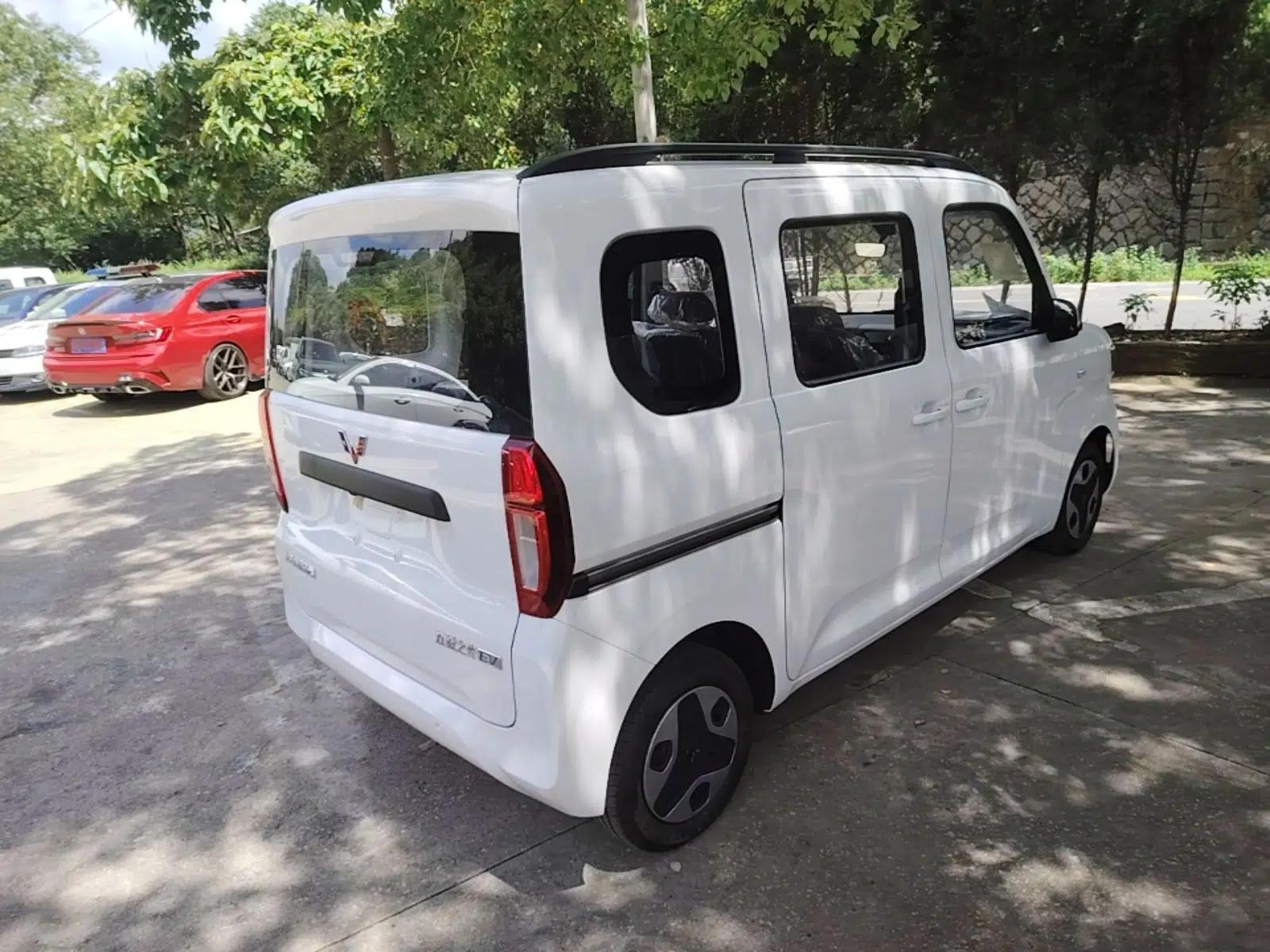 Wuling Zhiguang New Energy 2025 Model 305km Ambitious Edition — миниатюра 6