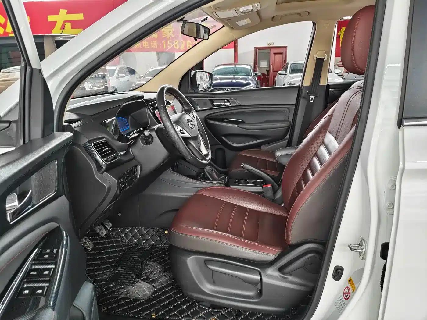 Changan Oushang A800 2017 1.5T Manual Premium Edition — миниатюра 3