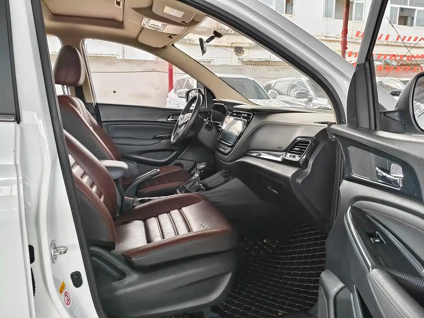 Changan Oushang A800 2017 1.5T Manual Premium Edition — миниатюра 6