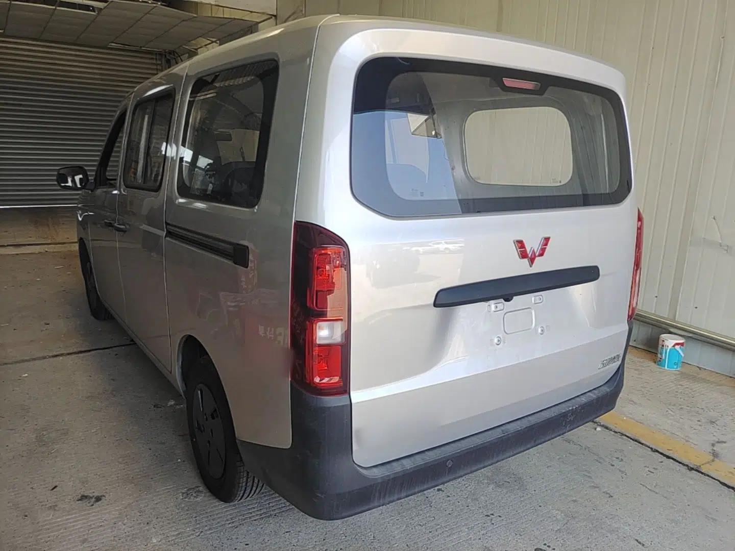 Wuling Rongguang EV 2026 Model 310km Standard Bus Version — миниатюра 4