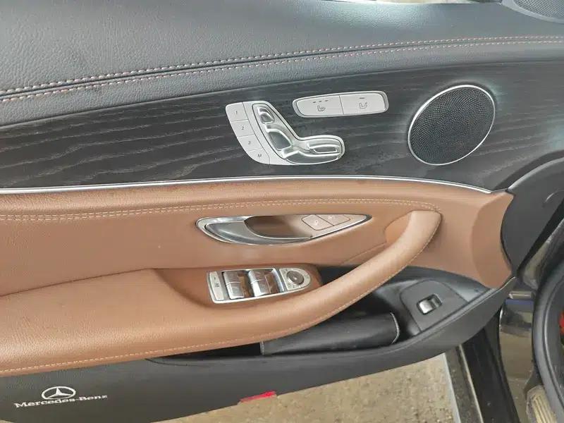 Mercedes-Benz E-Class 2021 Facelift E 300 L Fashion Sport Sedan — миниатюра 15