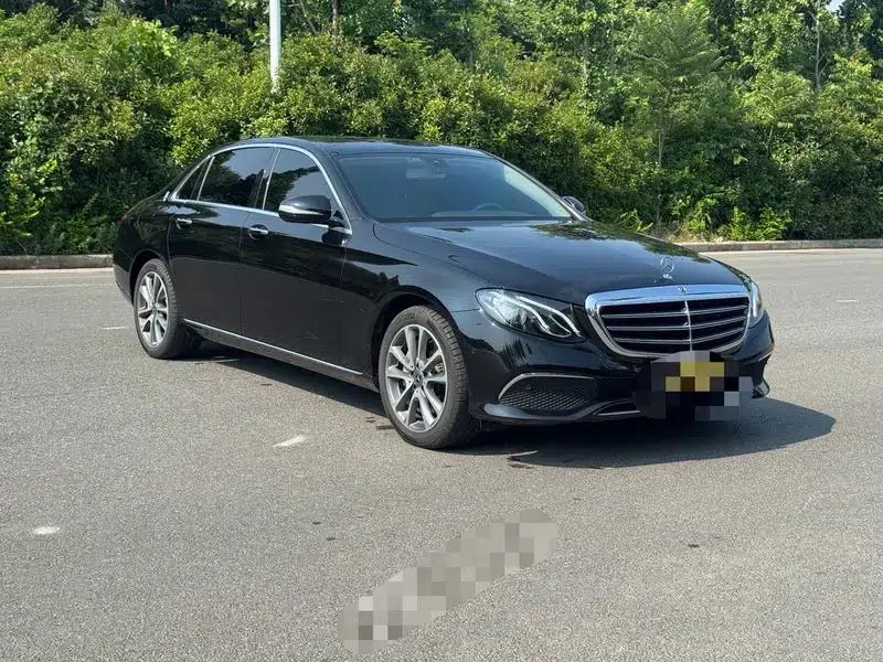 Mercedes-Benz E-Class 2018 E 300 L Fashion Edition — миниатюра 3