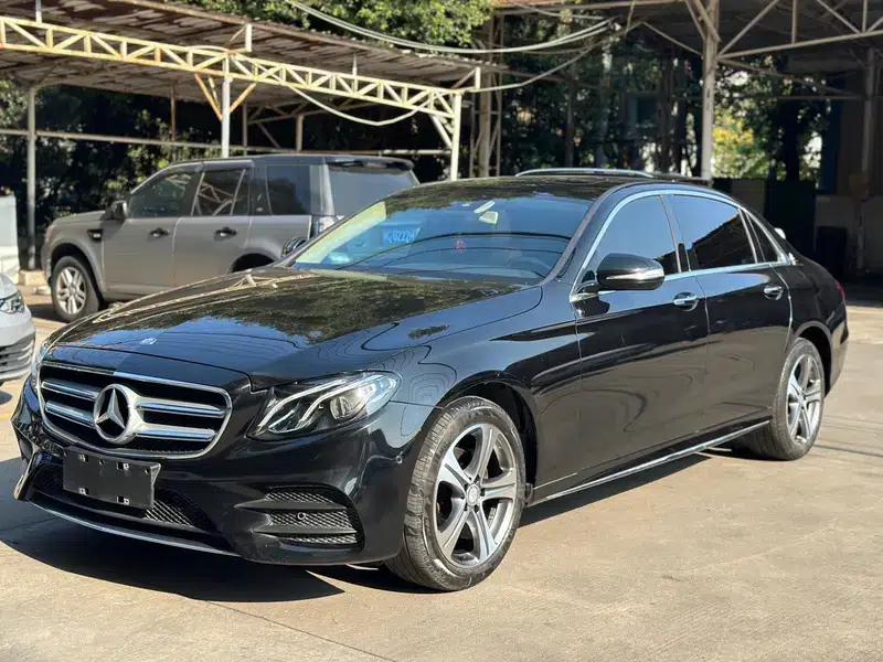 2016 Mercedes-Benz E-Class E 200 L Sport — миниатюра 1