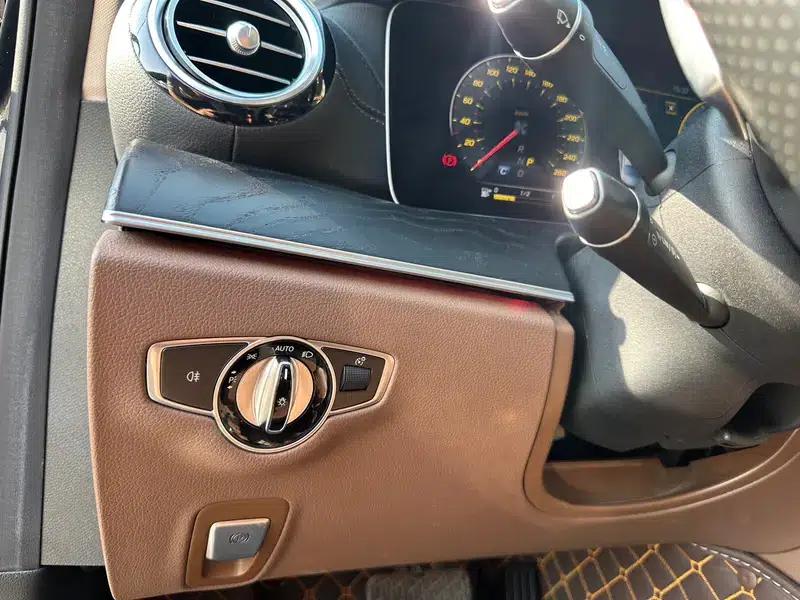 2016 Mercedes-Benz E-Class E 200 L Sport — миниатюра 14