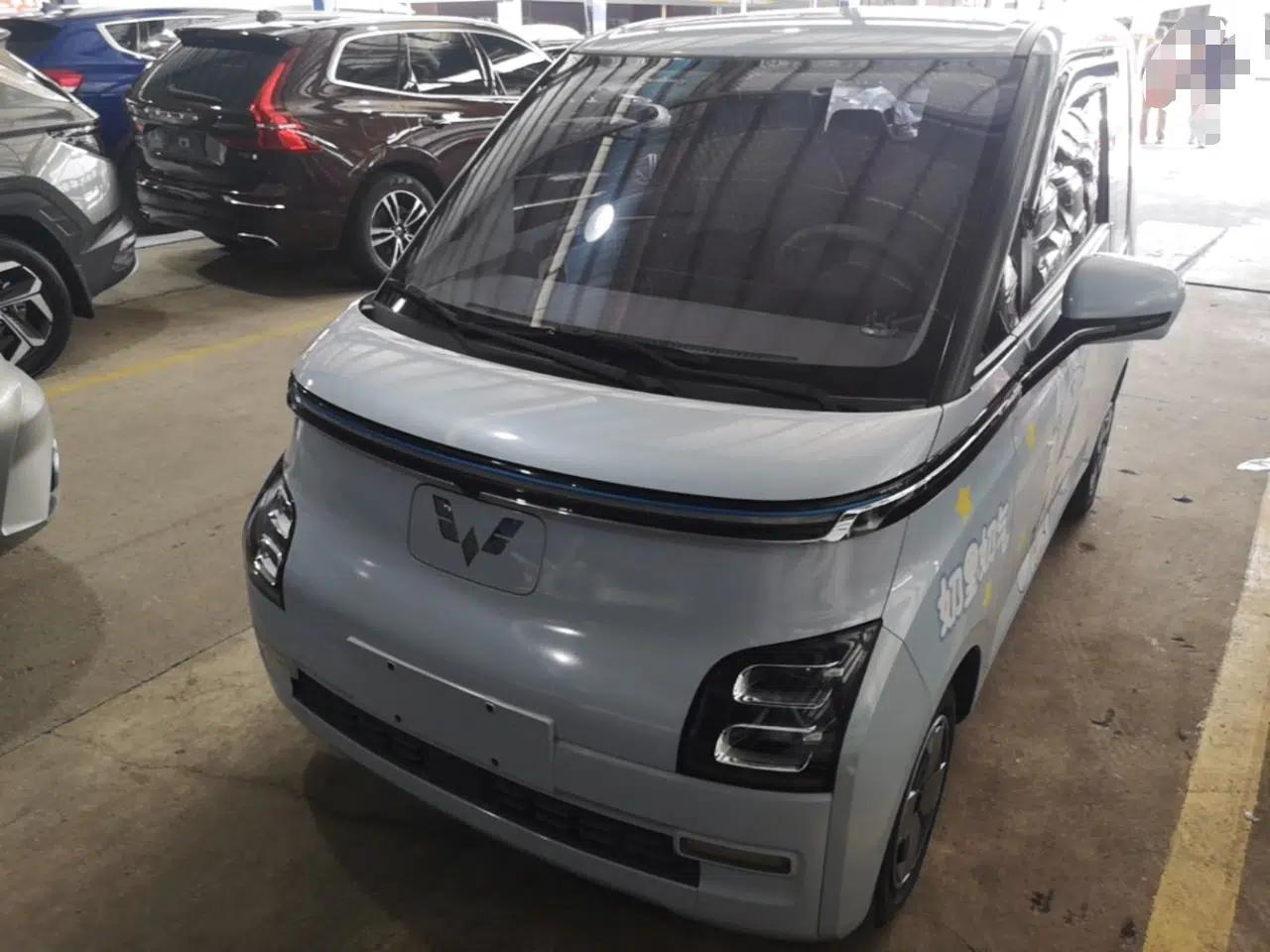 Wuling Air ev 2023 - Four Seats - Advanced Edition — миниатюра 1