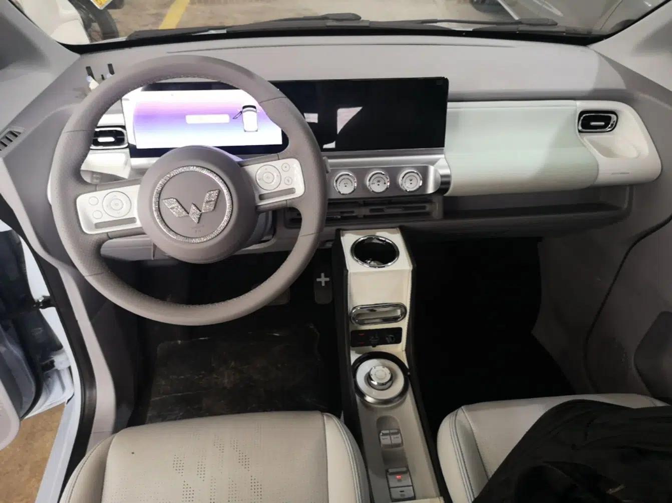Wuling Air ev 2023 - Four Seats - Advanced Edition — миниатюра 12