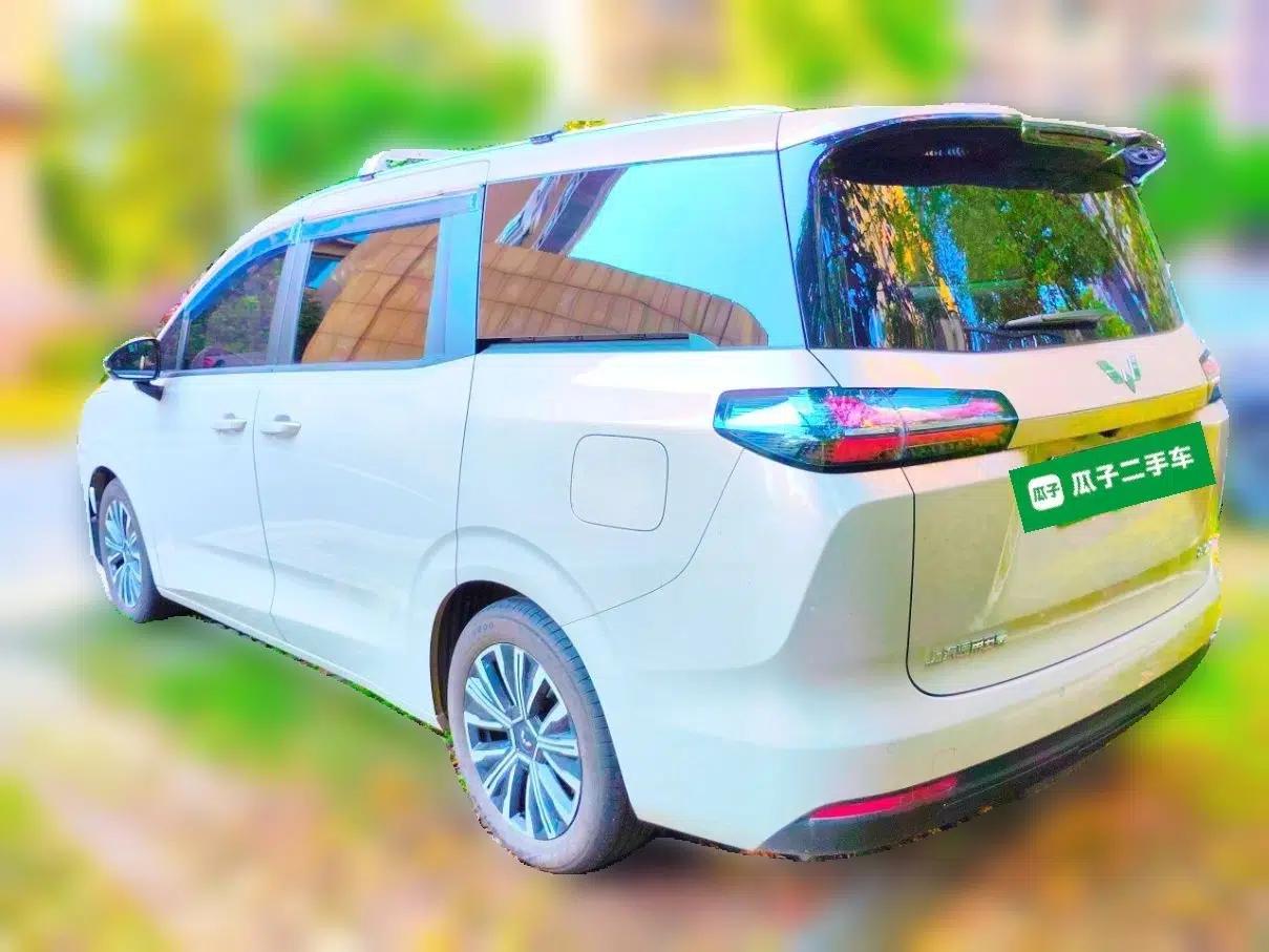 Wuling Starlight 730 2025 Model Plug-in Hybrid 125km Luxury Edition — миниатюра 4