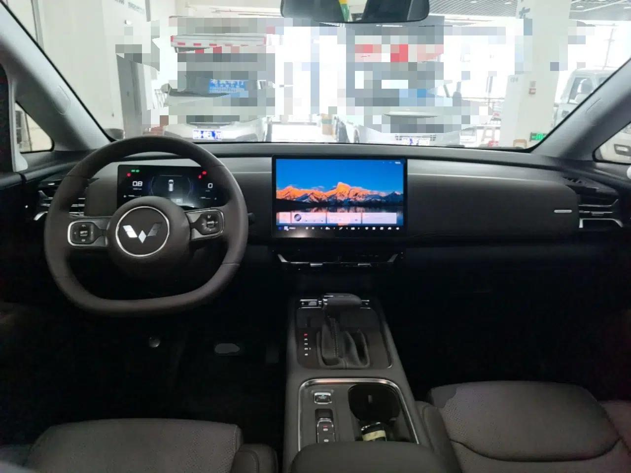 Wuling 730 2025 Model 1.5T CVT Elite Edition — миниатюра 17