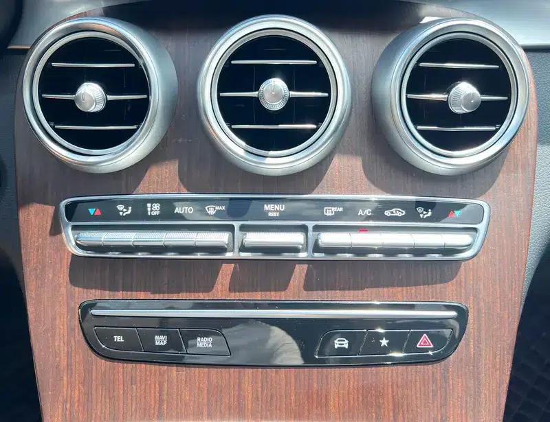 2020 Mercedes-Benz GLC 300 L 4MATIC Dynamic — миниатюра 12