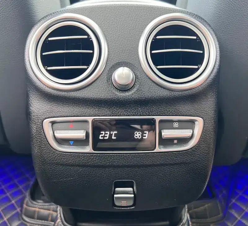 2020 Mercedes-Benz GLC 300 L 4MATIC Dynamic — миниатюра 14