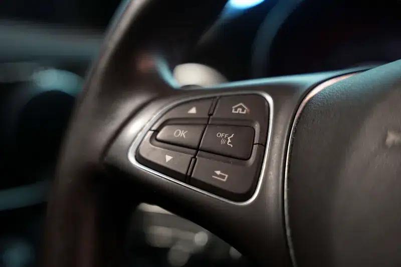 2018 Mercedes-Benz GLC Facelift: GLC 260 4MATIC Dynamic — миниатюра 17