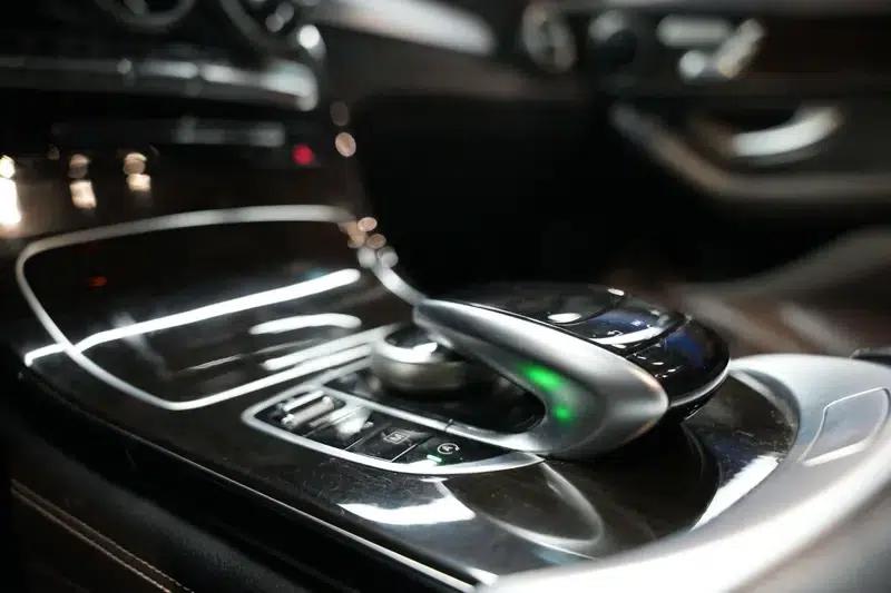 2018 Mercedes-Benz GLC Facelift: GLC 260 4MATIC Dynamic — миниатюра 19