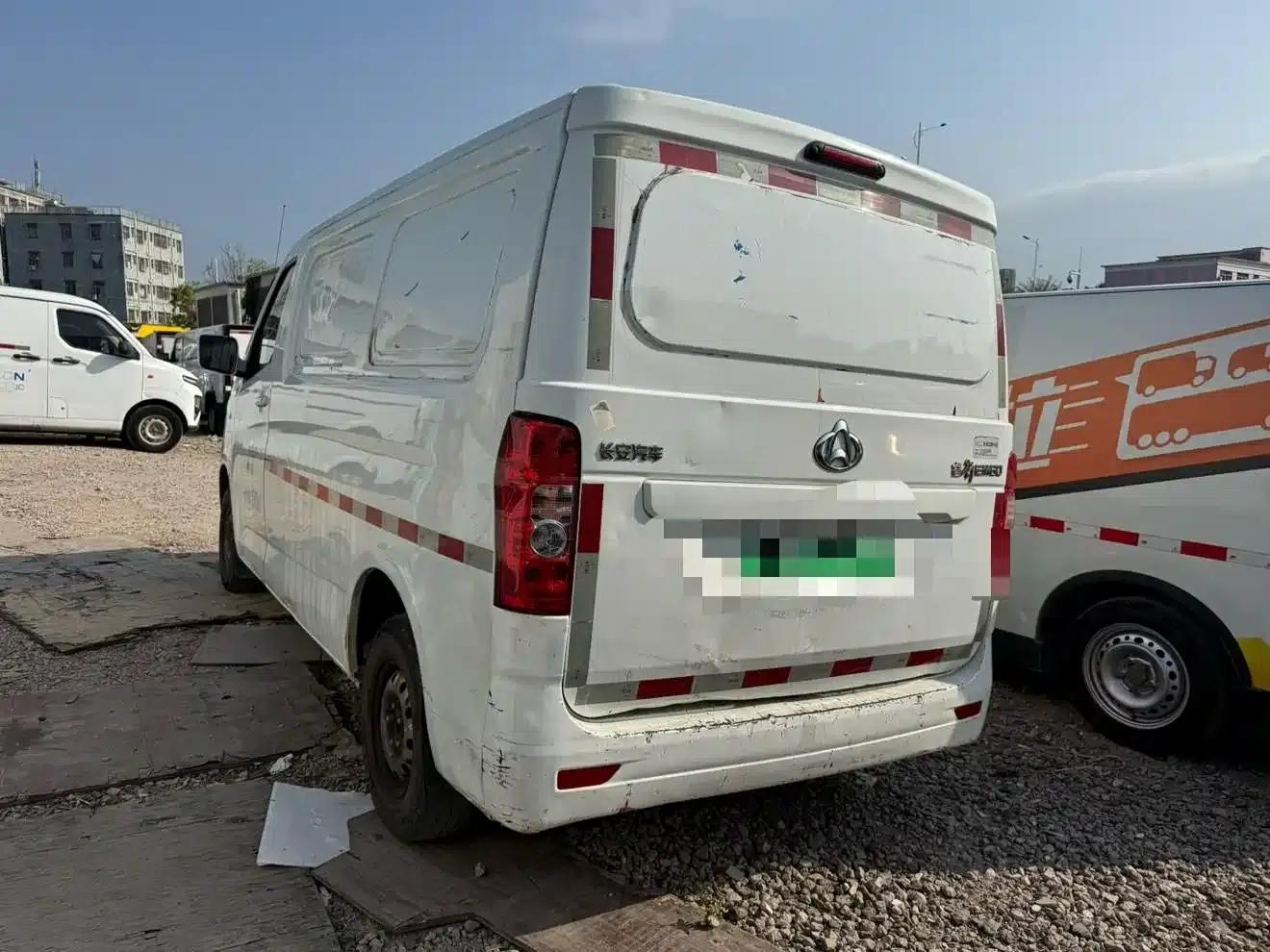 Changan Ruixing EM60 2021 Pure Electric Van (70kW) — миниатюра 7