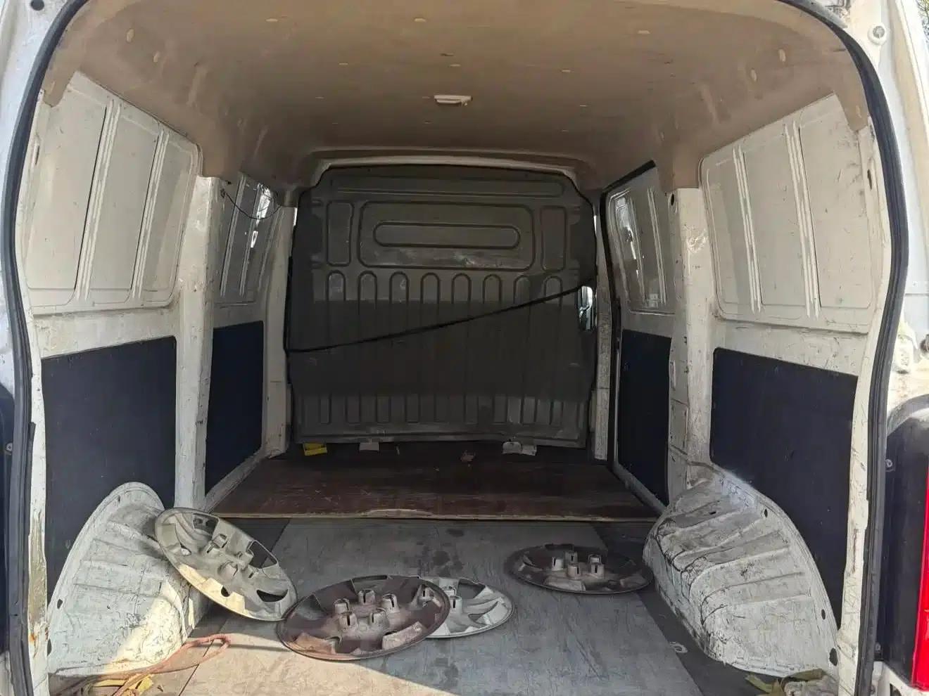 Changan Ruixing EM60 2021 Pure Electric Van (70kW) — миниатюра 9