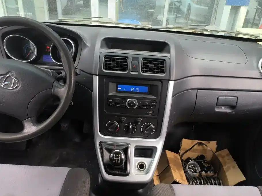 Changan Ruixing M90 2017 2.0L Value Edition 7-seater hatchback 4G94S — миниатюра 13
