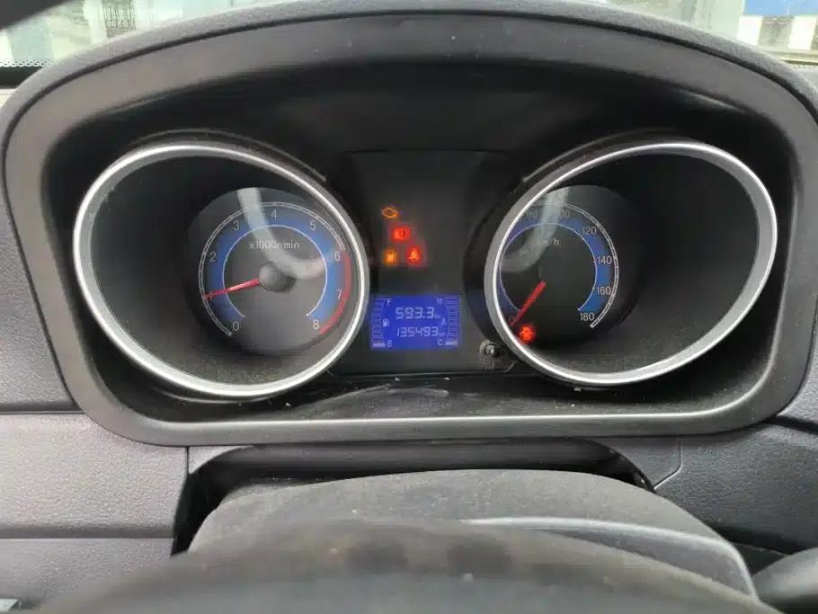 Changan Ruixing M90 2017 2.0L Value Edition 7-seater hatchback 4G94S — миниатюра 14