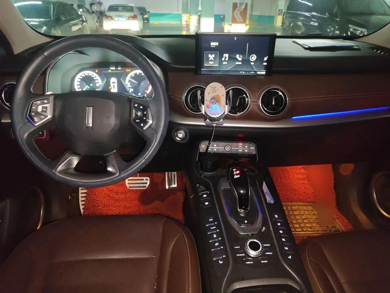 Wey VV6 2018 2.0T Two-Wheel Drive Flagship Version China V Standard — миниатюра 9