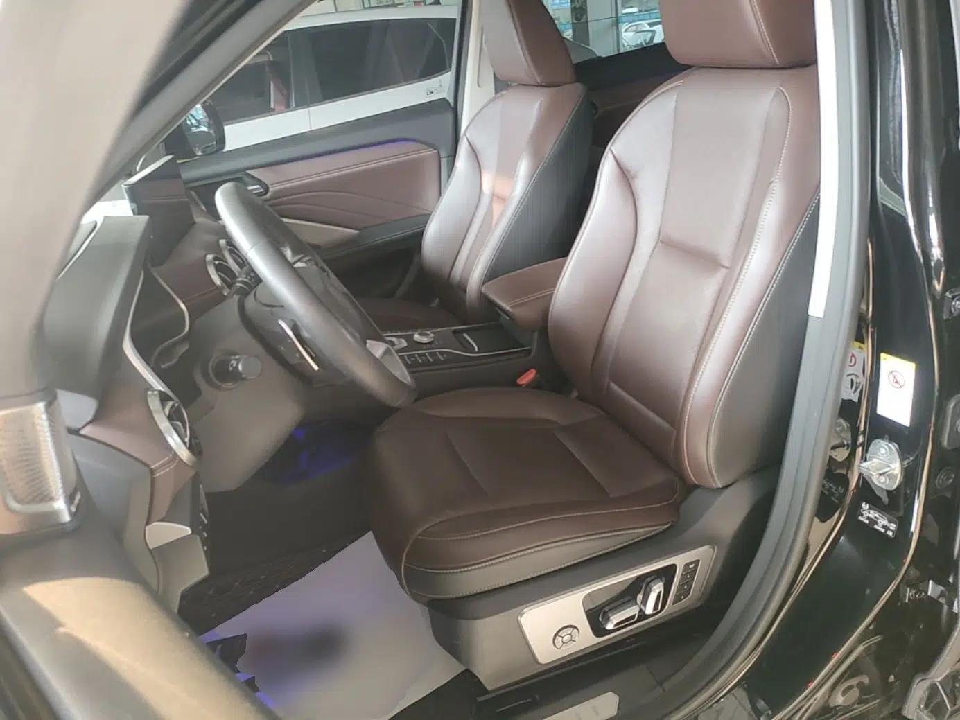 Wey VV6 2021 2.0T Two-Wheel Drive Smart Plus — миниатюра 17