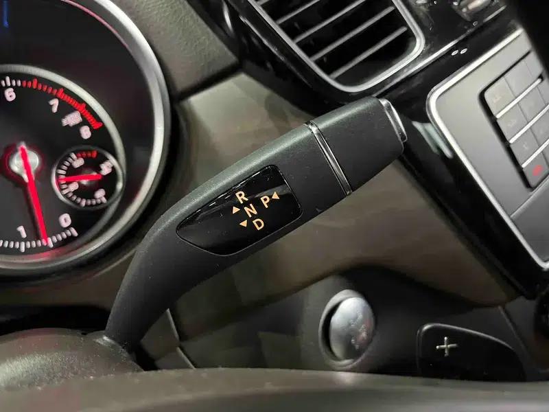 Mercedes-Benz GLE (Imported) 2016 GLE 320 4MATIC Luxury — миниатюра 11