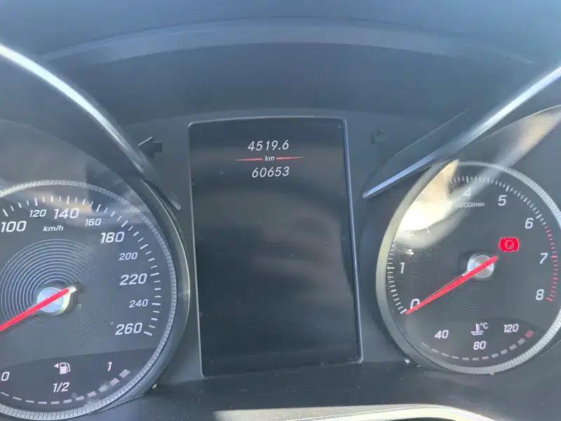 Mercedes-Benz V-Class 2018 V 260 Premium Edition (China VI Emission Standard) — миниатюра 7