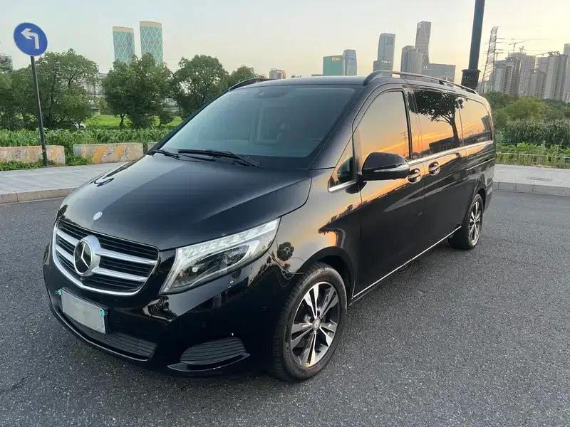 Mercedes-Benz V-Class 2017 V 260 L Premium Extended Edition — миниатюра 1