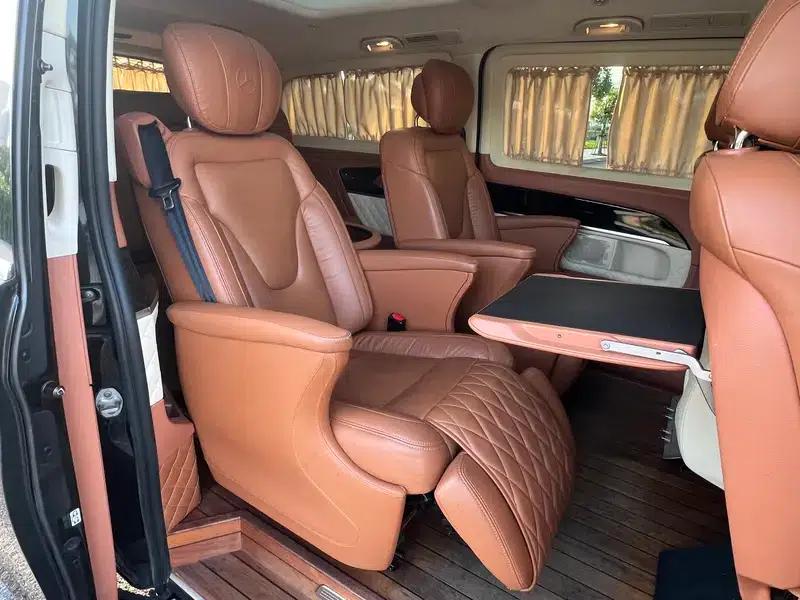 Mercedes-Benz V-Class 2017 V 260 L Premium Extended Edition — миниатюра 28