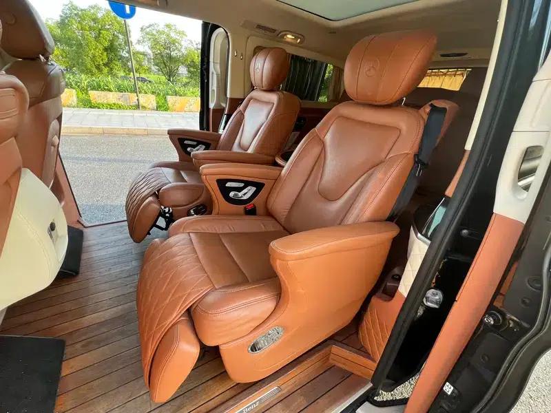Mercedes-Benz V-Class 2017 V 260 L Premium Extended Edition — миниатюра 30