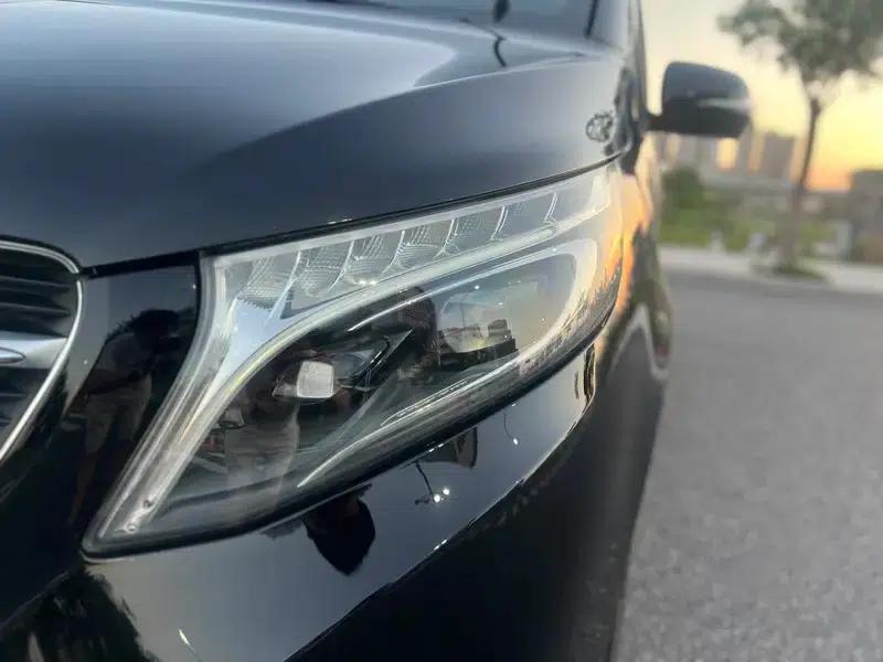 Mercedes-Benz V-Class 2017 V 260 L Premium Extended Edition — миниатюра 8