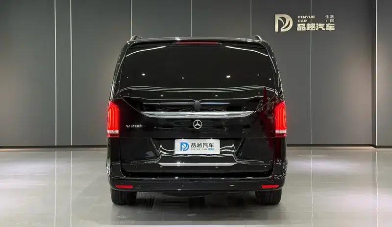 Mercedes-Benz V-Class 2021 V 260 Premium Edition — миниатюра 4