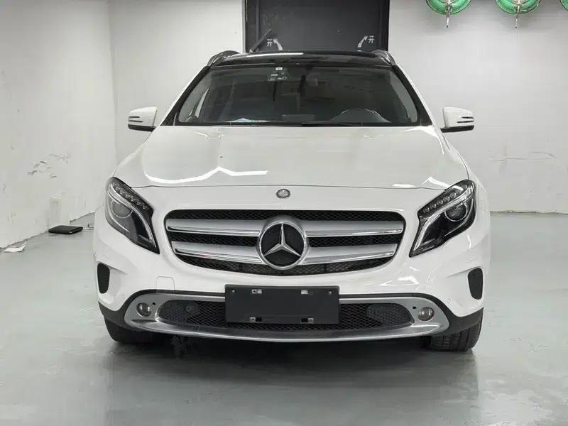2015 Mercedes-Benz GLA 220 4MATIC Luxury — миниатюра 2