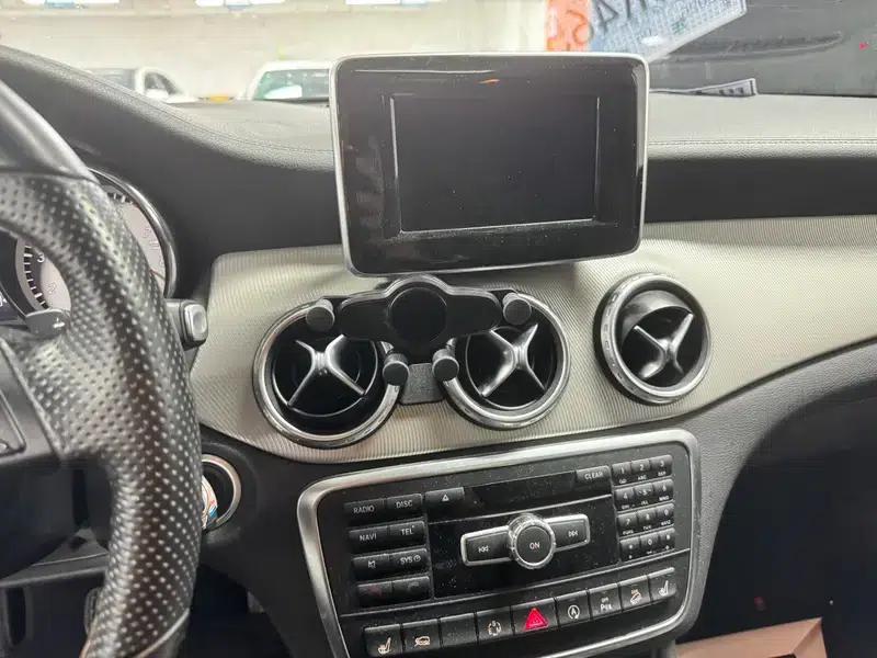 2015 Mercedes-Benz GLA 220 4MATIC Luxury — миниатюра 11
