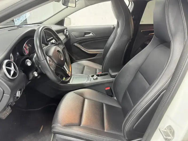 2015 Mercedes-Benz GLA 220 4MATIC Luxury — миниатюра 14
