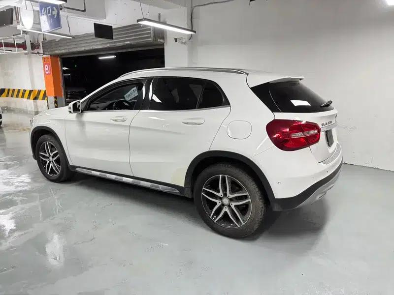 2015 Mercedes-Benz GLA 220 4MATIC Luxury — миниатюра 4