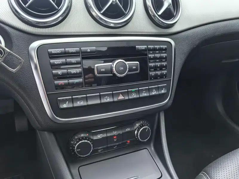2015 Mercedes-Benz GLA 220 4MATIC Luxury — миниатюра 16