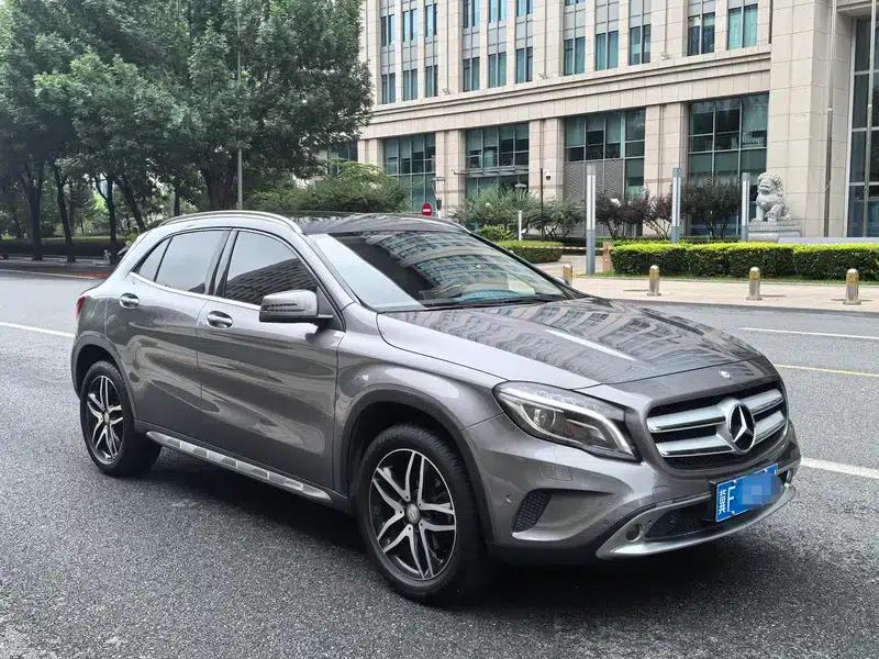 2015 Mercedes-Benz GLA 220 4MATIC Luxury — миниатюра 3