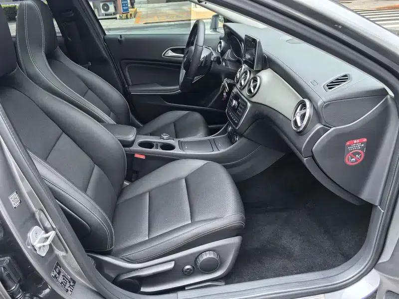 2015 Mercedes-Benz GLA 220 4MATIC Luxury — миниатюра 22