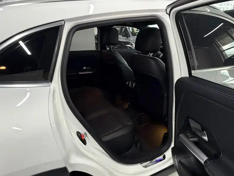 2022 Mercedes-Benz GLA 200 — миниатюра 11
