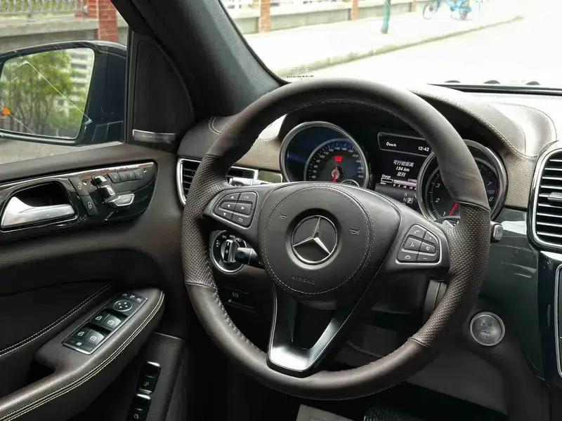 Mercedes-Benz GLS 2018 3.0T Automatic 4WD 7-Seater (Parallel Import) — миниатюра 8