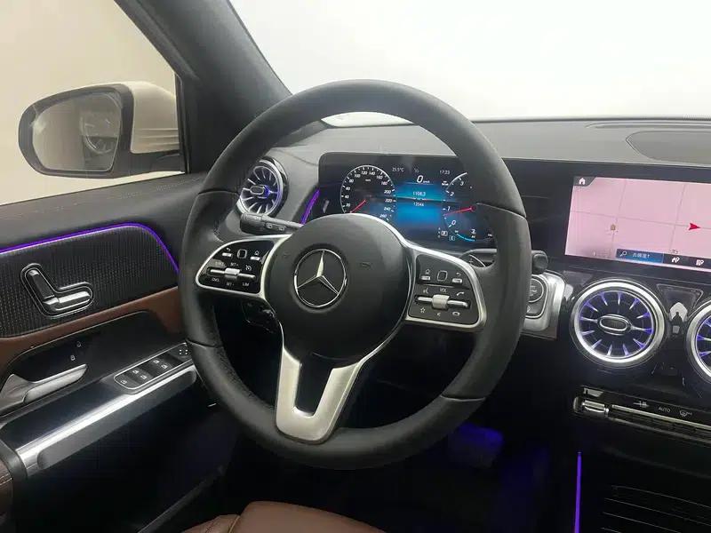 2023 Mercedes-Benz GLB 220 Dynamic — миниатюра 16