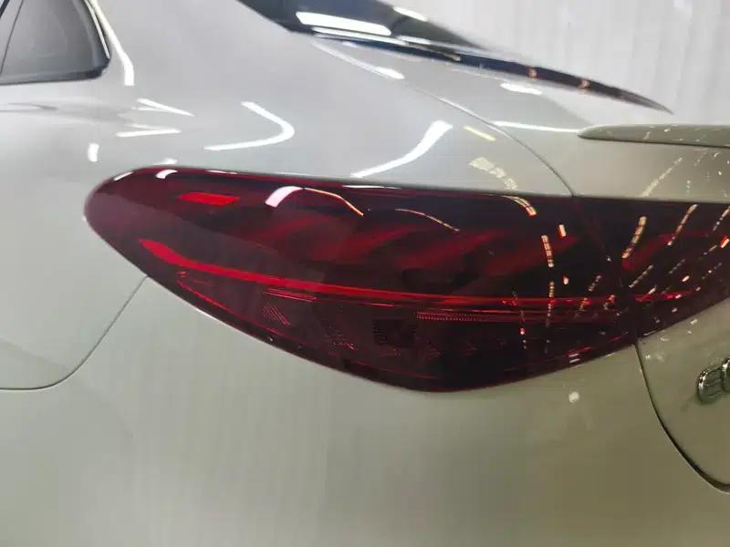 Mercedes-Benz EQE 2022 EQE 350 First Edition — миниатюра 13