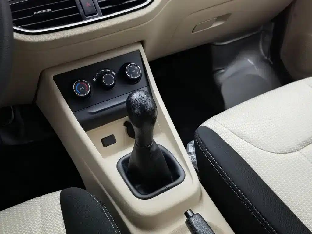 Crossstar V3 2023 1.3L Gasoline Standard 5-Seater Bus — миниатюра 13
