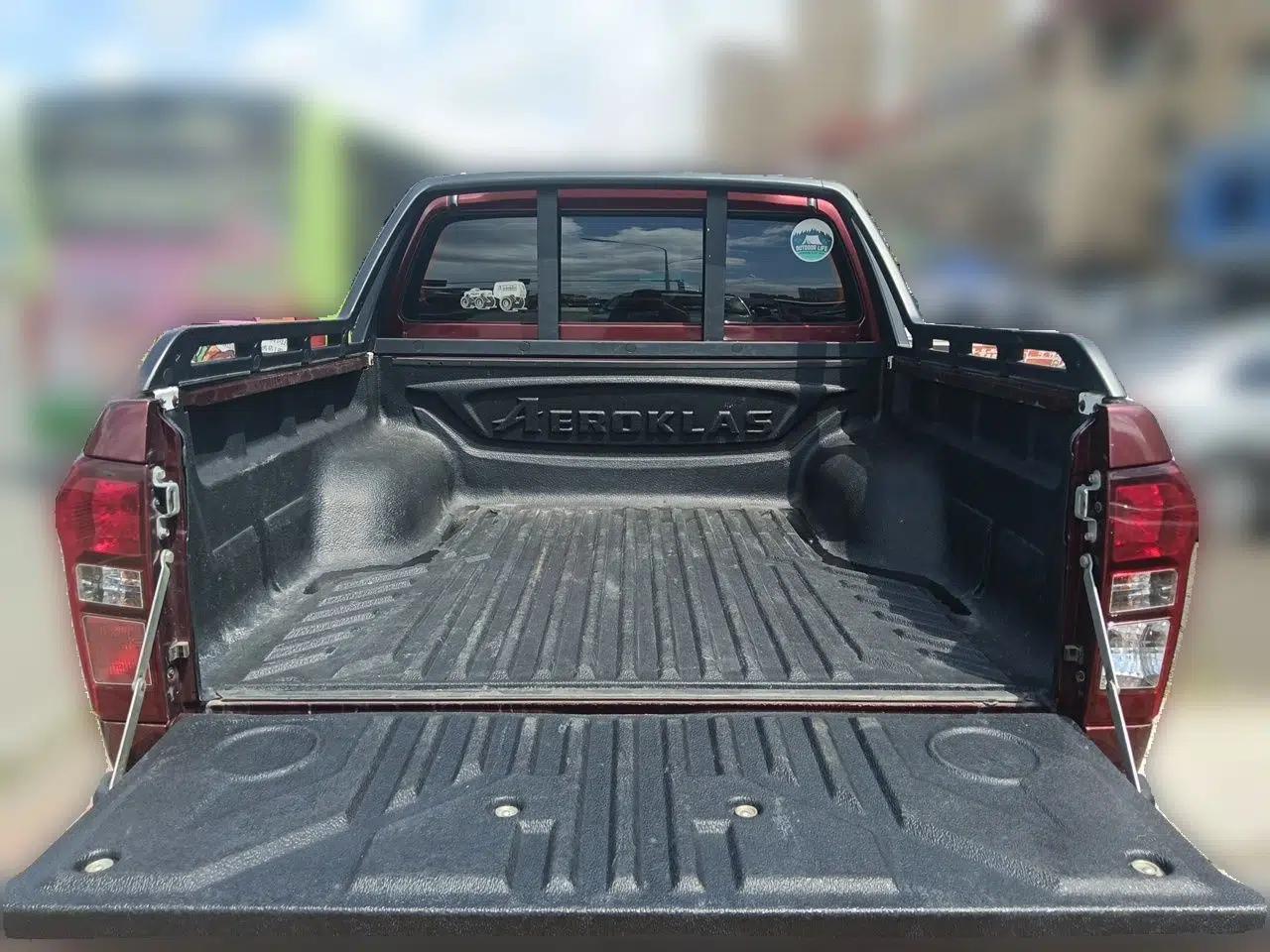 Isuzu D-MAX 2018 3.0T Four-Wheel Drive Manual Base Version 4JJ1-TC HI — миниатюра 19