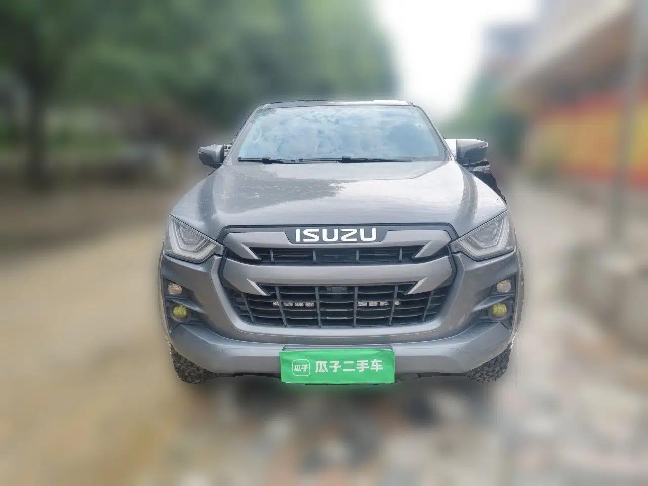 Isuzu D-MAX 2023 2.5T Automatic 4x4 Diesel Flagship Version Standard Wheelbase — миниатюра 2