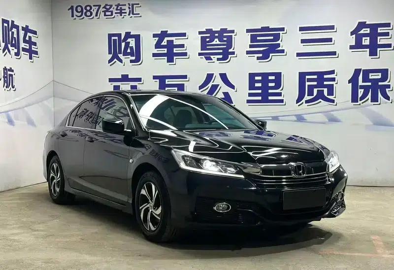 2016 Honda Accord 2.0L Comfort Edition — миниатюра 3