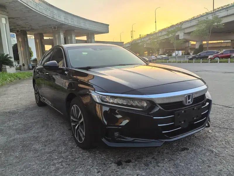 2022 Honda Accord Hybrid 2.0L Phantom Night Edition — миниатюра 3