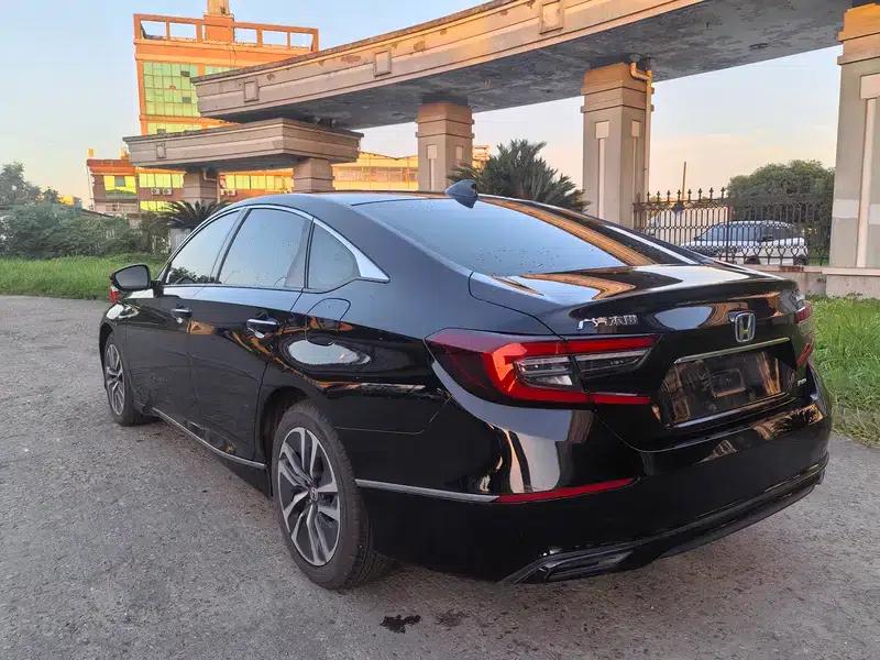 2022 Honda Accord Hybrid 2.0L Phantom Night Edition — миниатюра 4